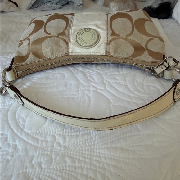 Vintage Authentic Coach purse - Picture 8 of 16